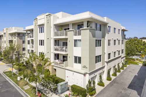 Flats single level condos for sale in Three Sixty South Bay
